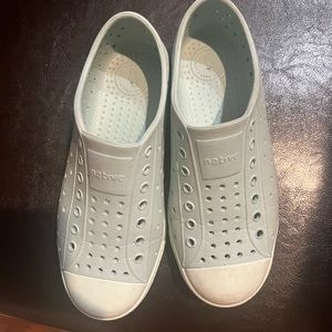 Girls EUC native shoes size 1